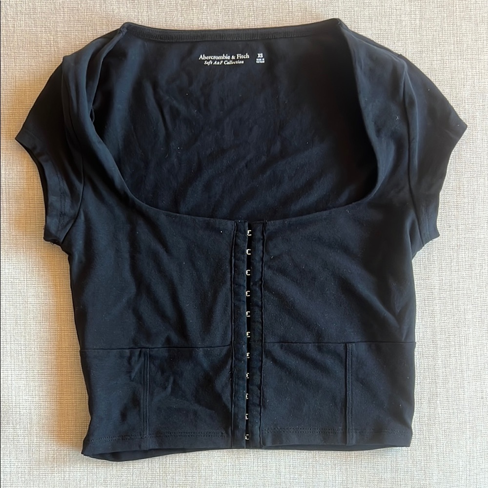 Abercrombie & Fitch Black Buttoned Crop Blouse